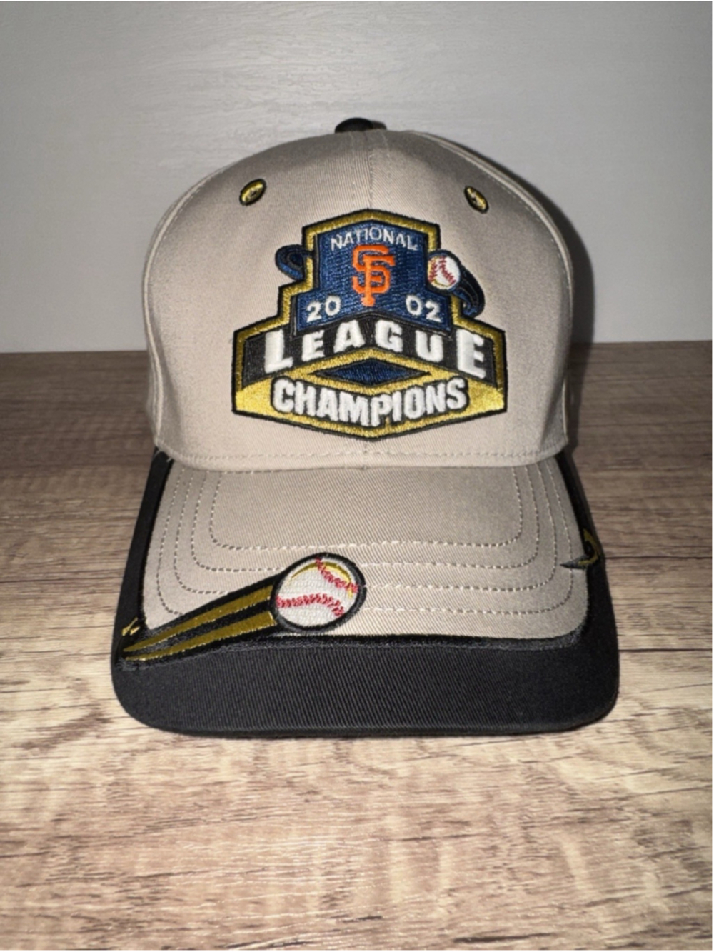 Vintage SF Giants 2002 NL Champions Hat Y2K MLB New Era Clubhouse Cap Sportswear